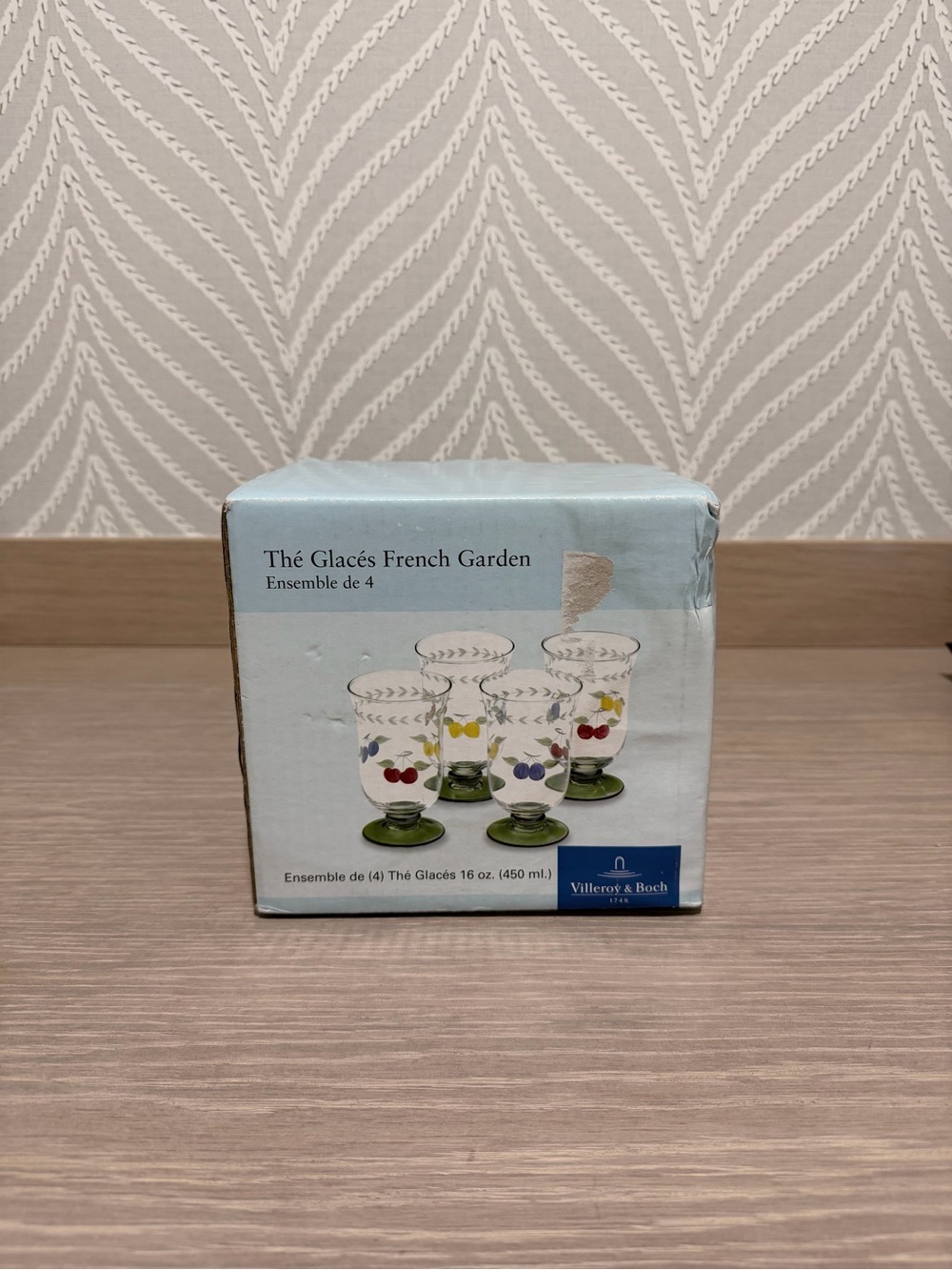 Villeroy and Boch French
Garden set of 4 glassware 10oz goblets